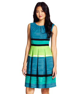 Relaxed Cutout-Back